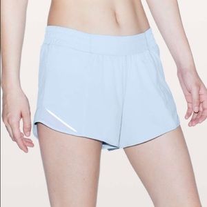Lululemon Hotty Hot Short II *Long 4"